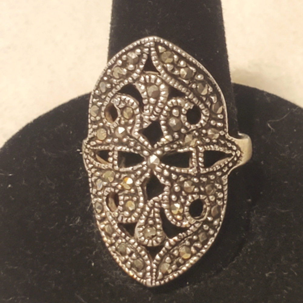 Silver Pyrite Marcasite Cut Cocktail Ring Sz 7.5 Metal Elegant Subtle Y2K Goth